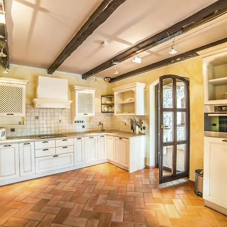 Villa Romana - Luxury With Swimming Pool Višnjan