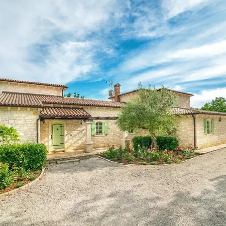 Romana - Luxury With Swimming Pool Villa *