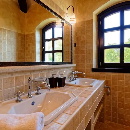 Villa Romana - Luxury With Swimming Pool