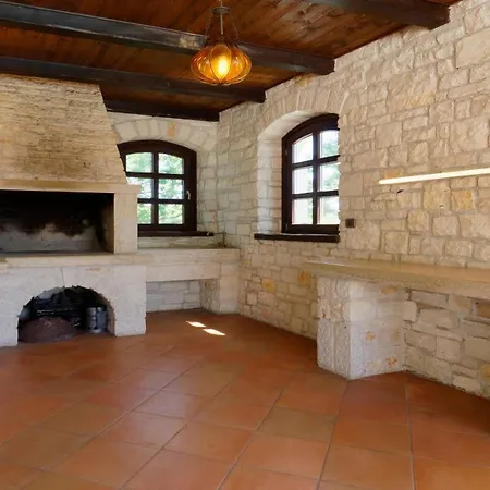 Romana - Luxury With Swimming Pool Villa