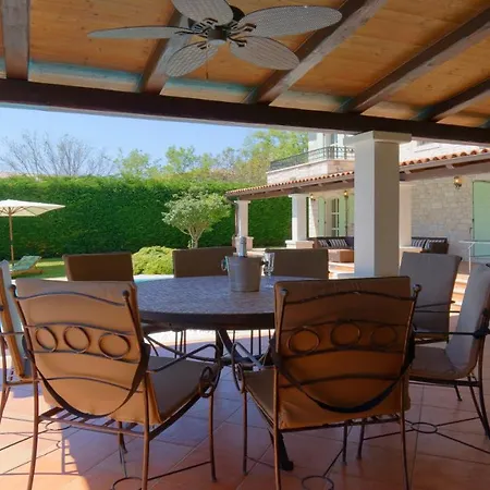 Romana - Luxury With Swimming Pool Villa