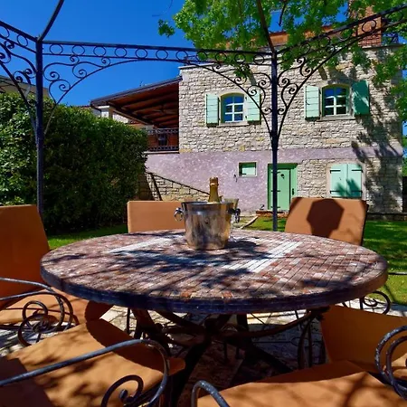 Romana - Luxury With Swimming Pool Villa Višnjan