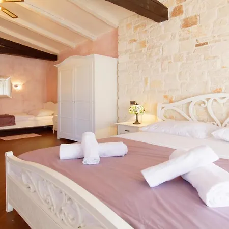 Villa Romana - Luxury With Swimming Pool